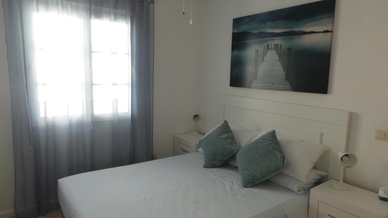 Immaculate And Modern 1 Bedroomed Apartment 데니아 외부 사진