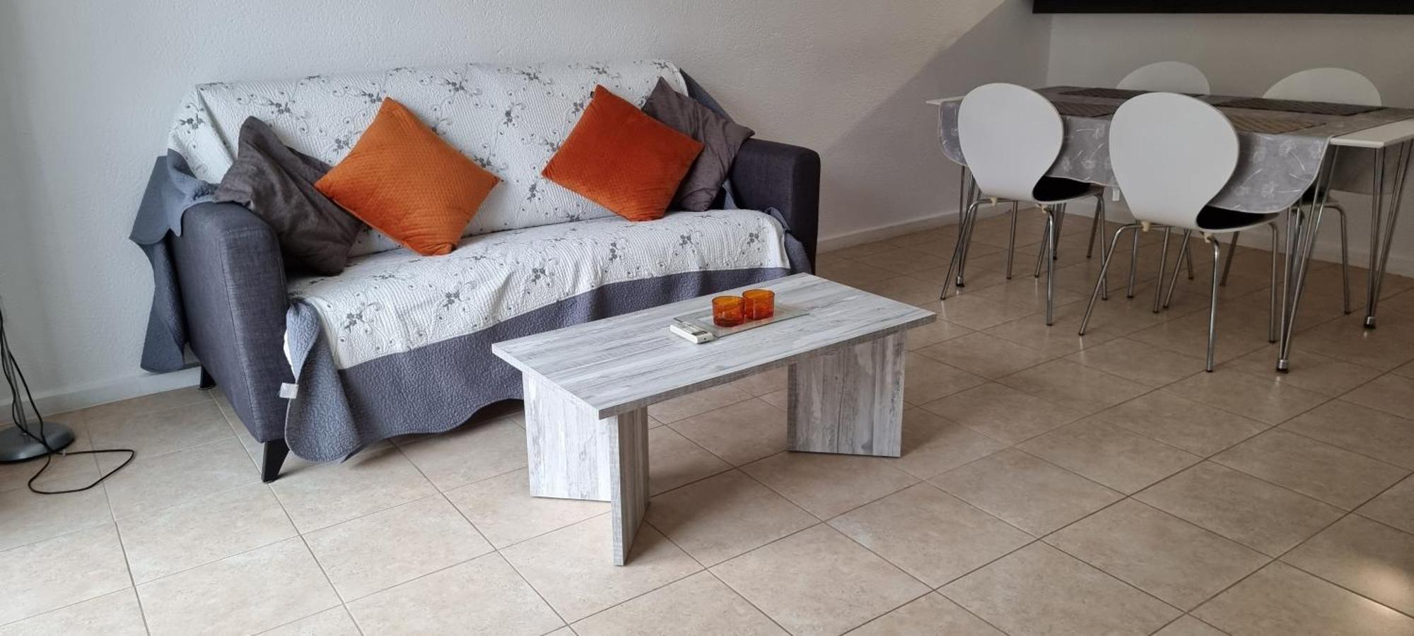 Immaculate And Modern 1 Bedroomed Apartment 데니아 외부 사진